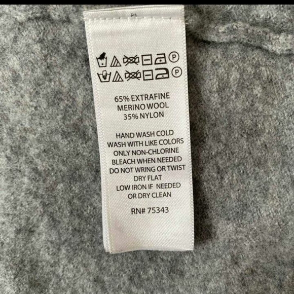 Tahari Merino Wool  Cardigan size M - Picture 4 of 4